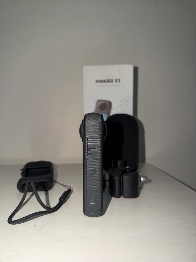 insta 360 x3 - 4