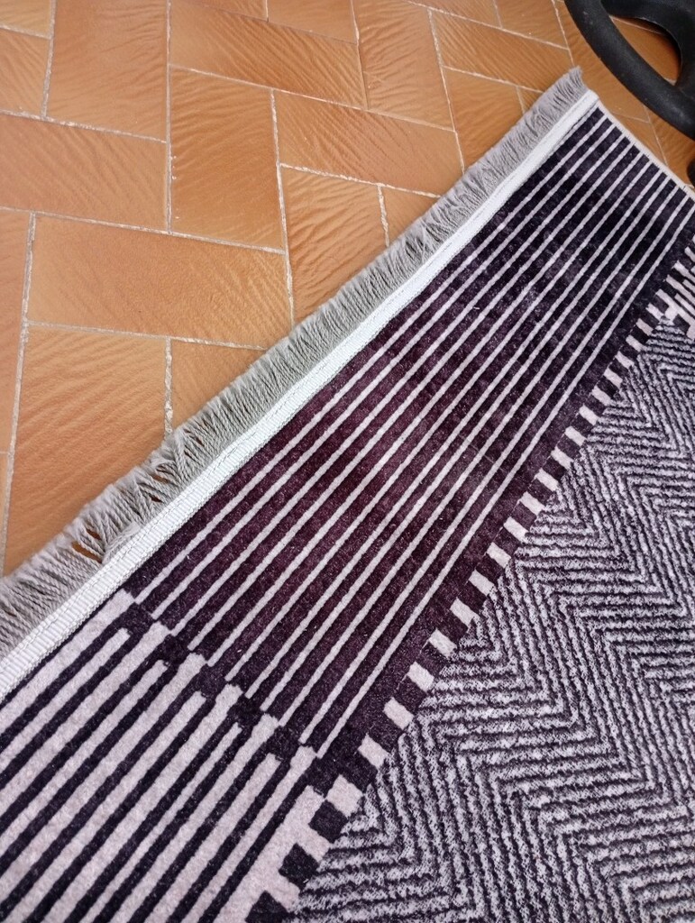 5 metre kare kaymaz halı - 4