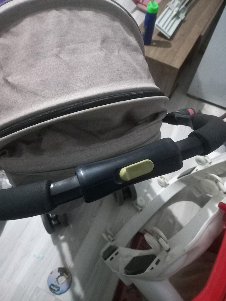 bebek arabasi tektusla acilip kapaniyor yurutec hem zip zip oluyor - 3