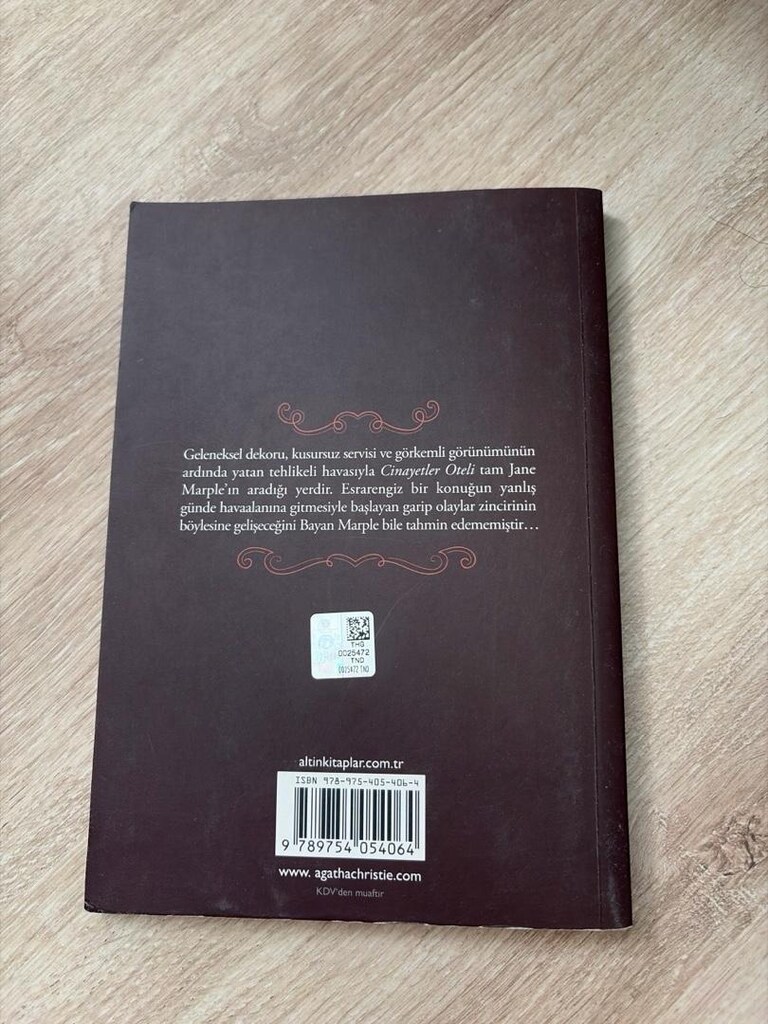 Agatha Christie-Cinayetler Oteli(ACİL SATILIK) - 2
