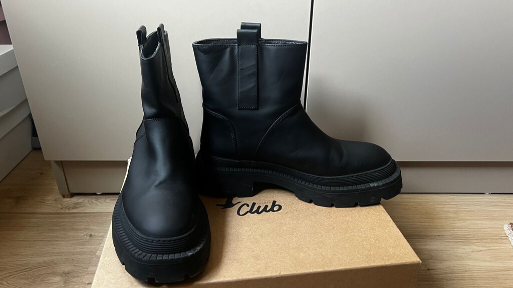 Beymen Club Siyah Deri Kadın Bot 38 Numara