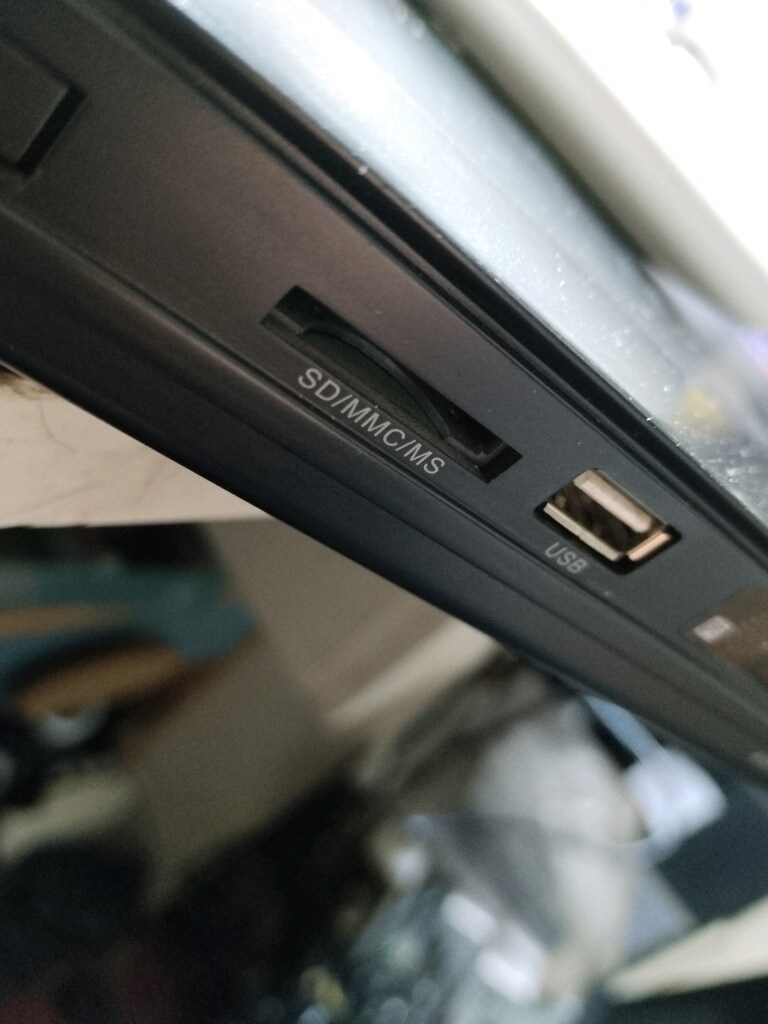 VESTEL - 7300 MARKA VE MODEL NUMARALI AZ KULLANILMIŞ DVD PLAYER - 4
