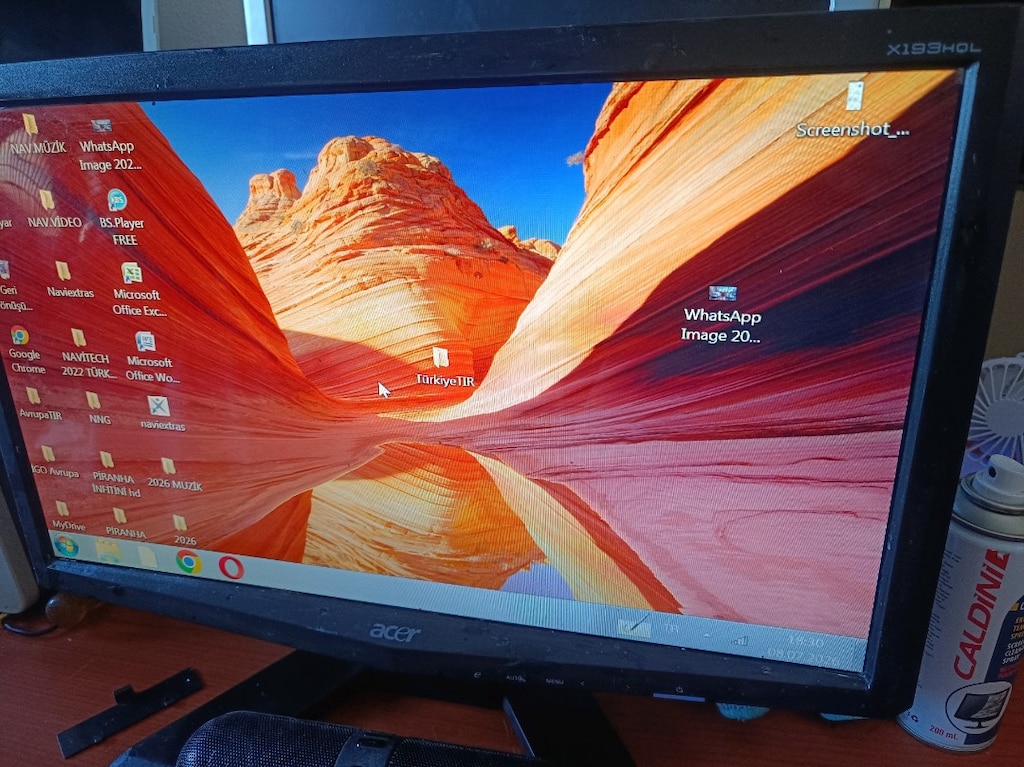 Acer Siyah Monitör 19" VGA kablolariyla - 6