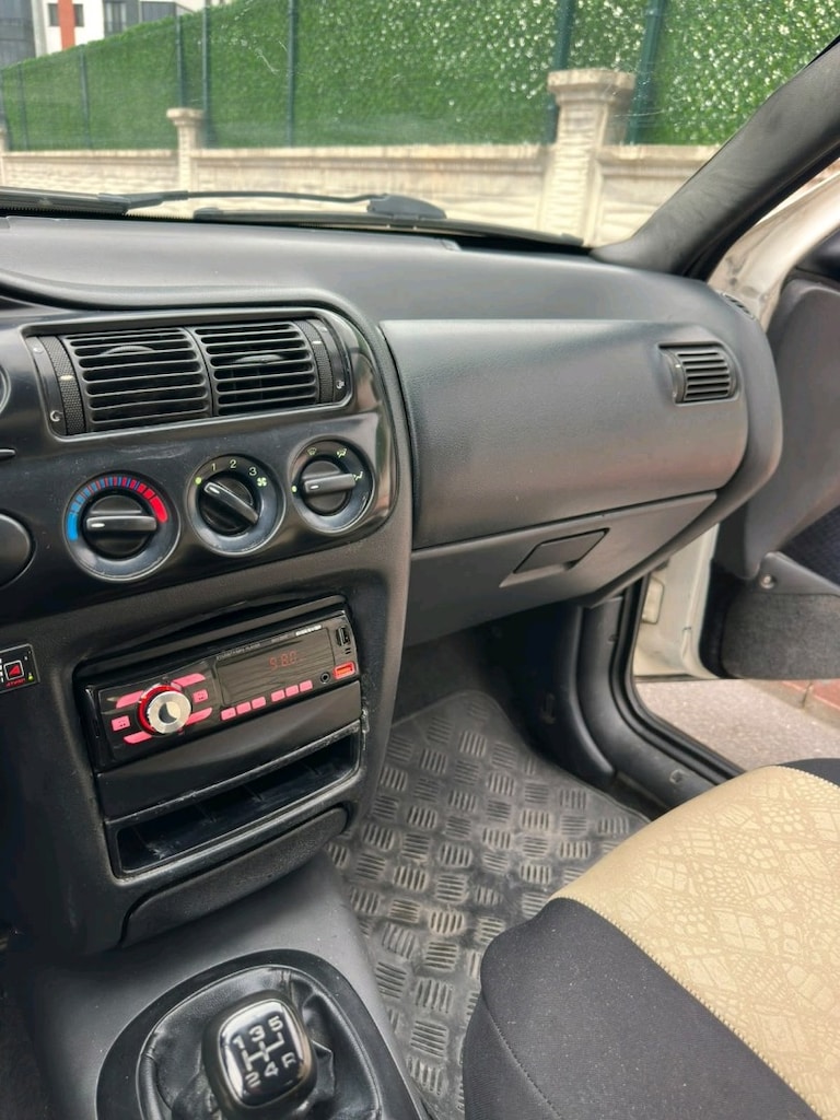 Sahibinden Masrafsız 1.6 CLX Ford Escort - 11