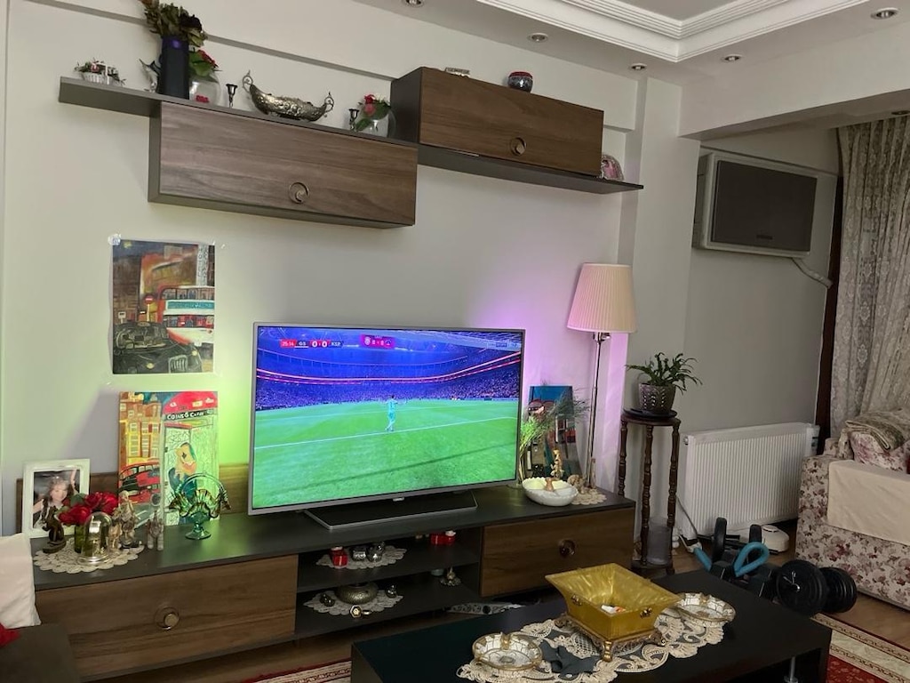 Enza home TV ünitesi az kullanılmış - 2