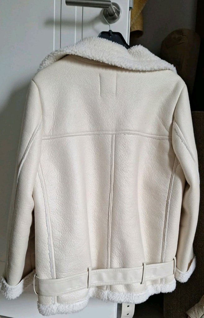 Zara Ekru Peluş Detaylı Biker Mont — görsel 2/2