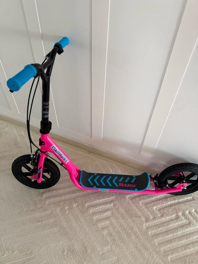 Razor Flashback Scooter – Sıfır Ayarında!