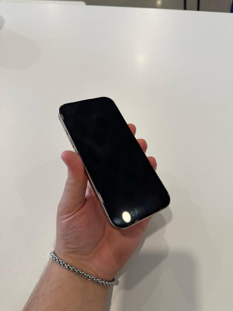 İphone 16 pro YD - 2