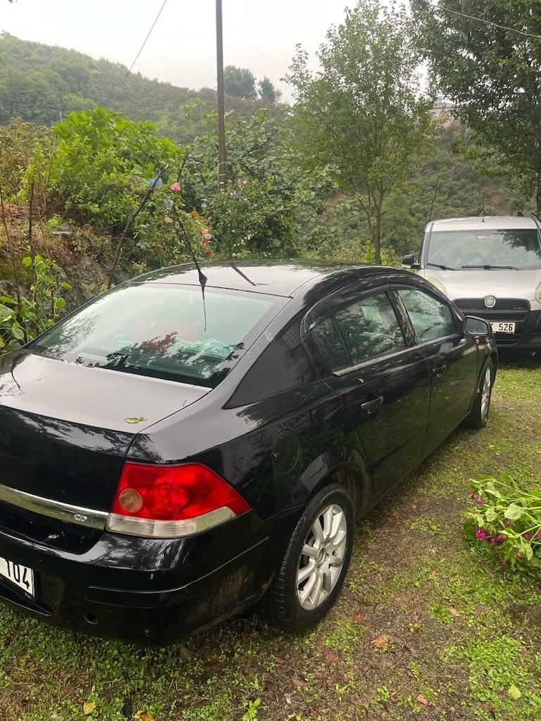 OPEL ASTRA 1,3 - 9