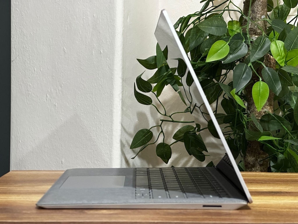 SURFACE 4 | 2.5K DOKUNMATİK EKRAN | TERTEMİZ - 5