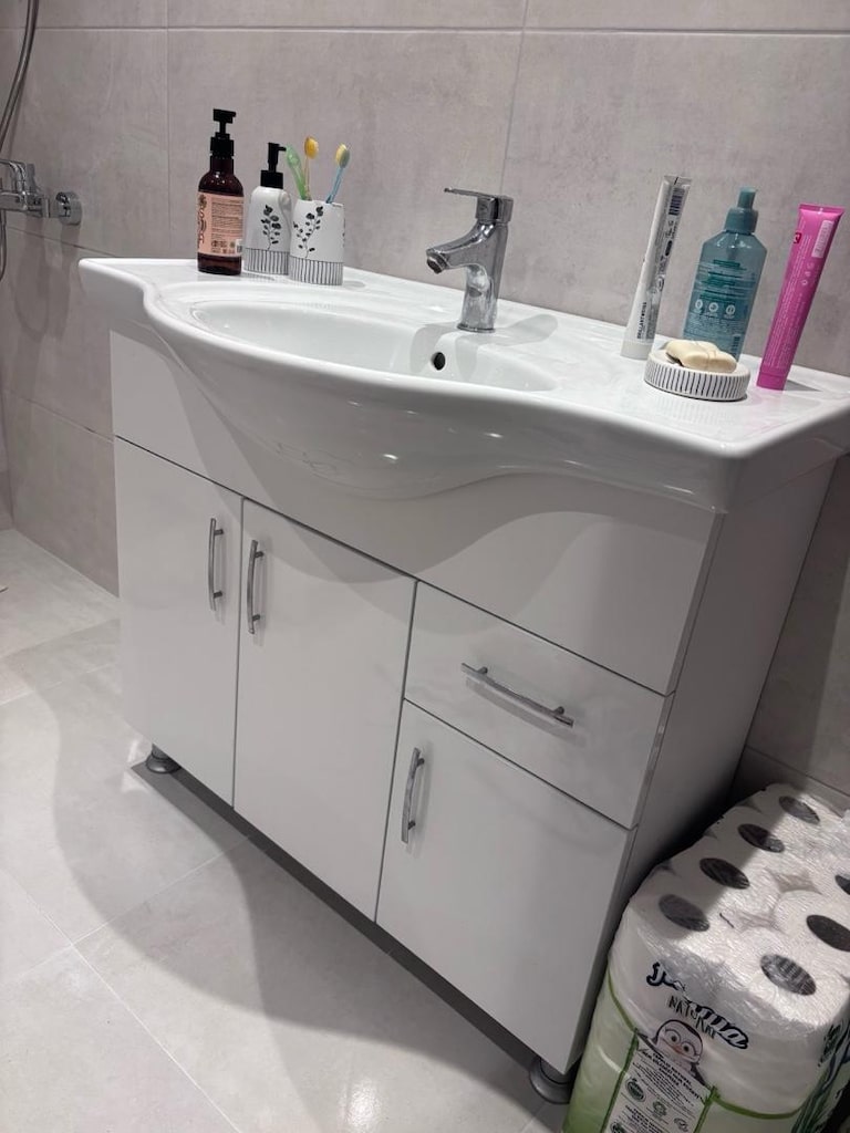 Etejerli dolapli Lavabo ve ayna dolabi takim -95 cm genislik - 3