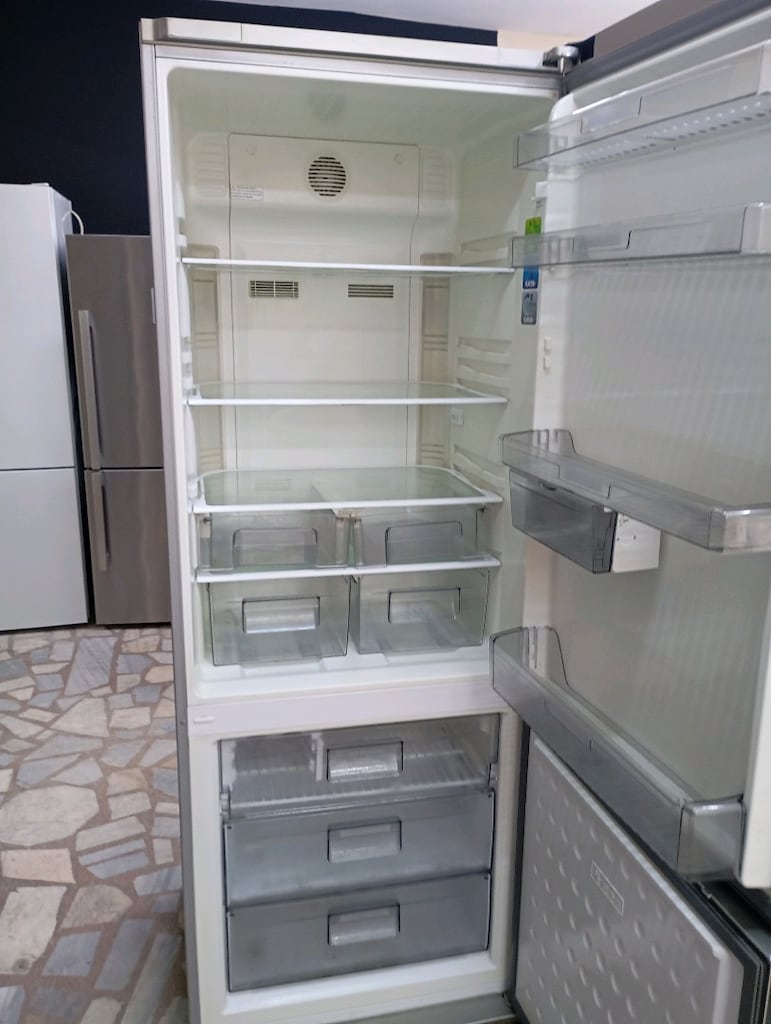 ARÇELİK 550 LİTRE NO FROST İNOKS KOMBİ TİP BUZDOLABI - 6