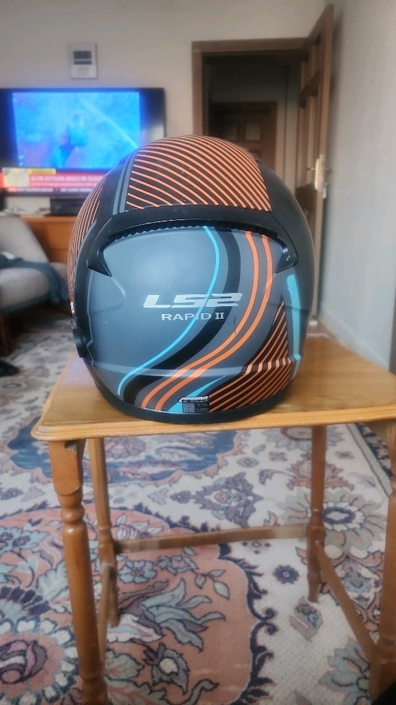 LS2 MOTORSİKLET KASKI 2 adet