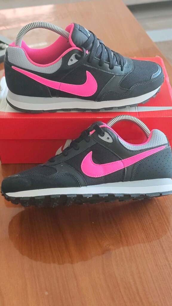 Nike MD Runner orjinal sıfır kutulu üründür - 2