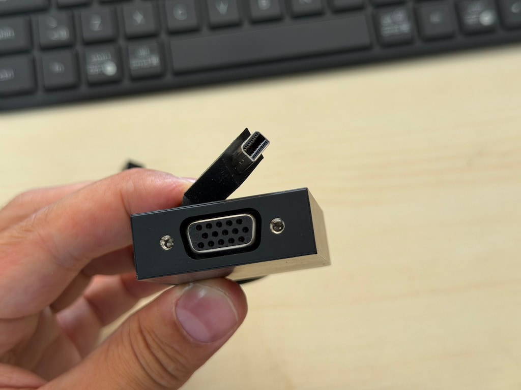 Microsoft 1554 Mini DisplayPort - VGA D-SUB Adaptörü - 3