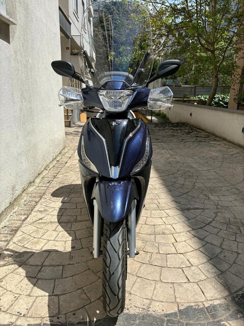 Kymco People S200
