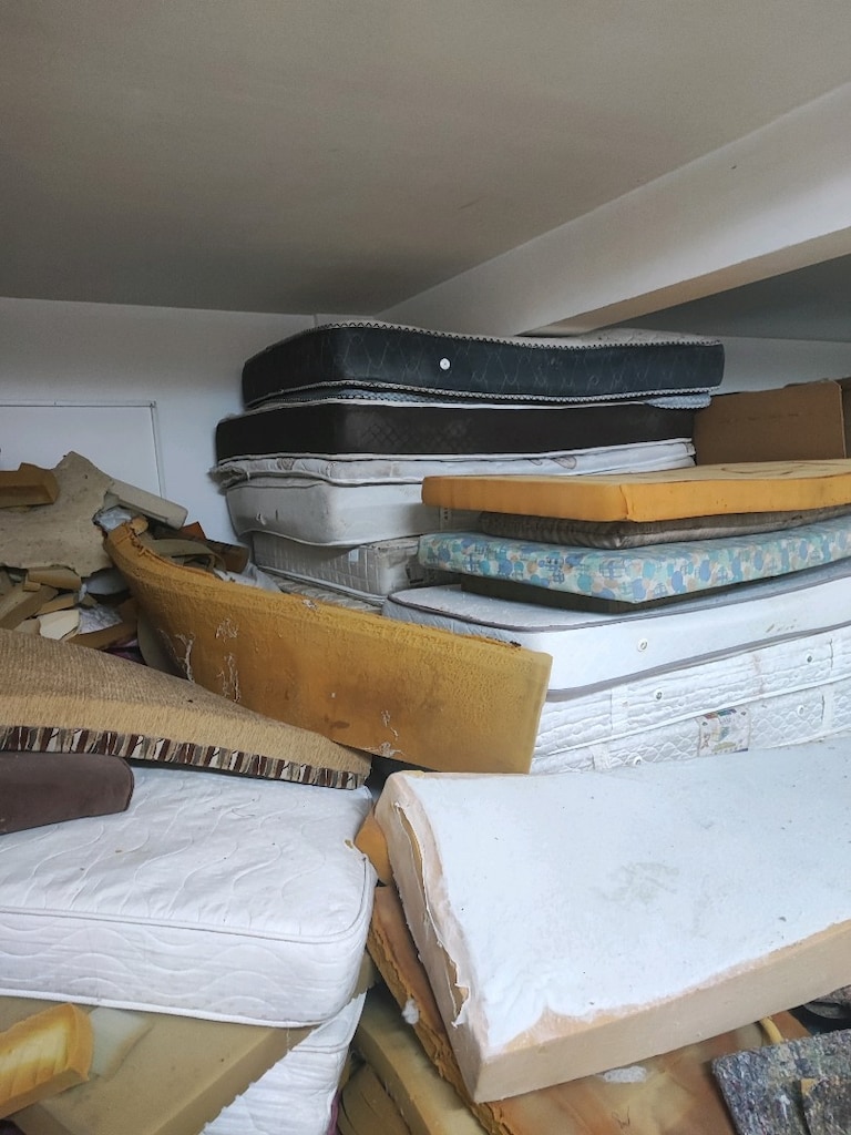 eski çıkma yatak 200 adet mevcut sürekli de geliyor isteyene satılık - 3