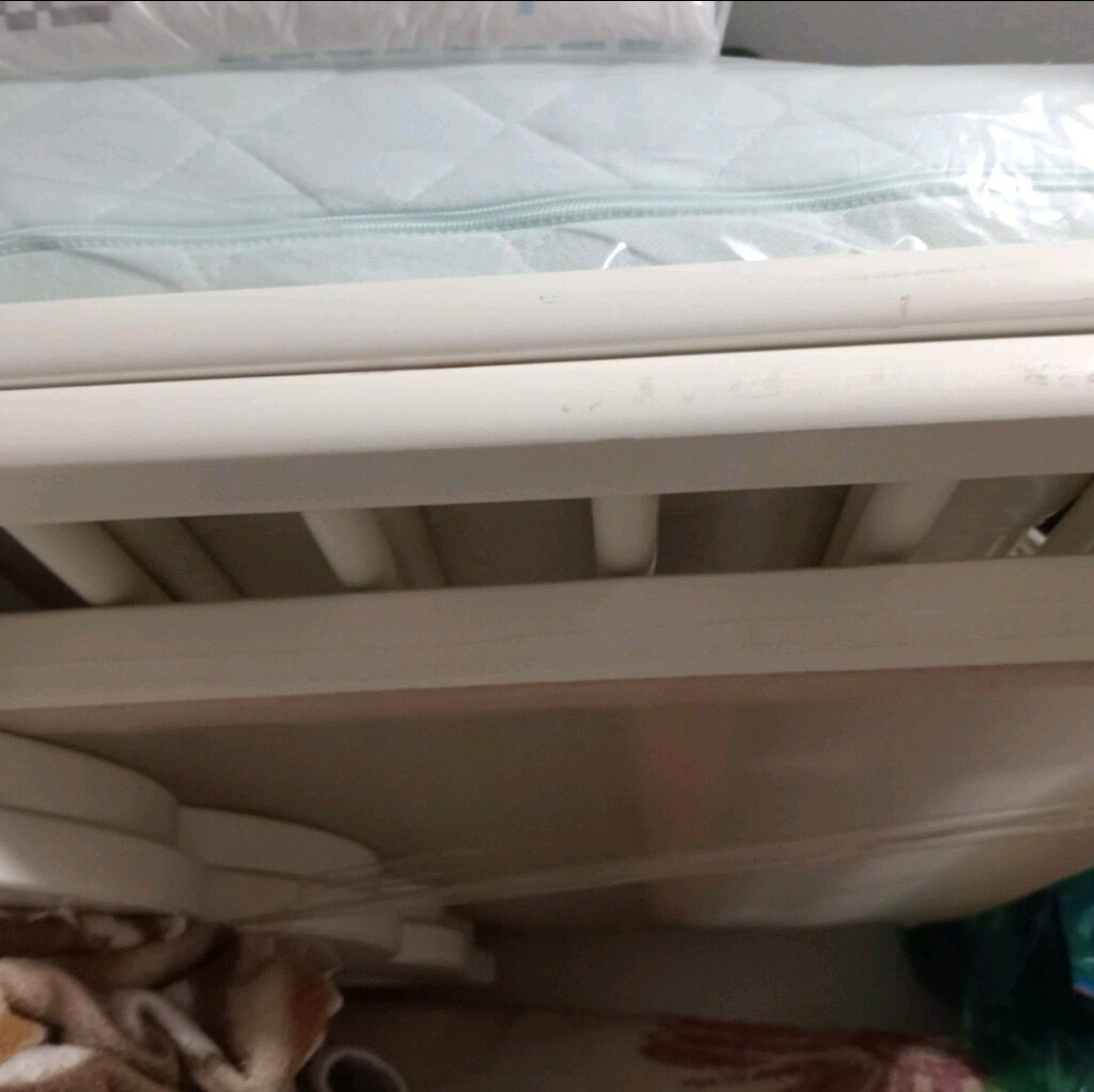 satılık Bayaz bebek karyolası - 2