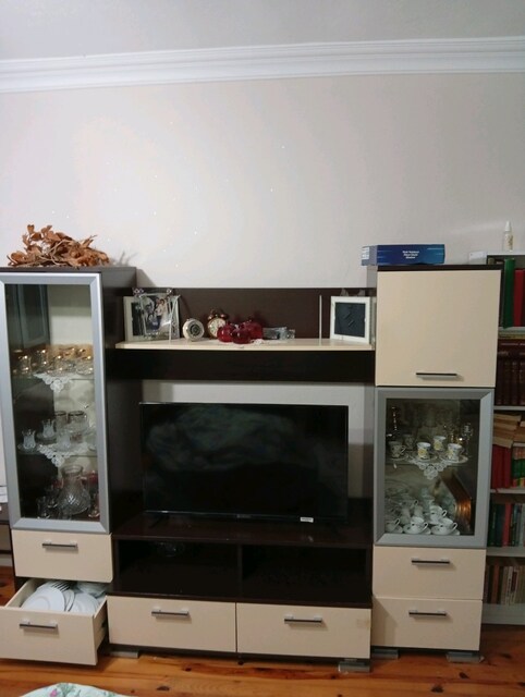 SATILIK TV ÜNİTESİ İSTİKBAL