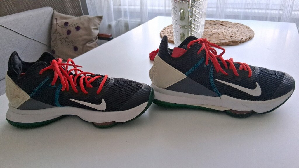 NIKE SPOR AYAKKABI Orjinal. ACİL SATILIK - 2