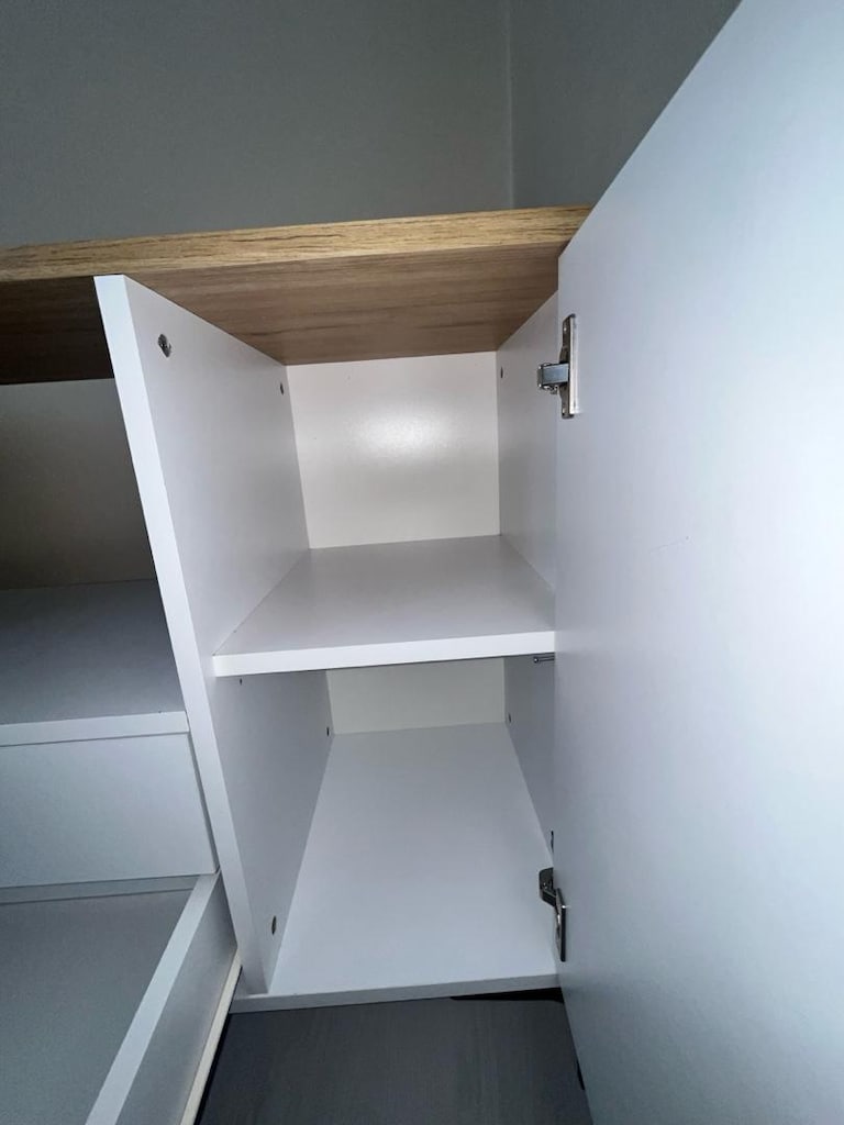Modern Çok Amaçlı Konsol / Büfe – Temiz ve Kullanışlı - 4