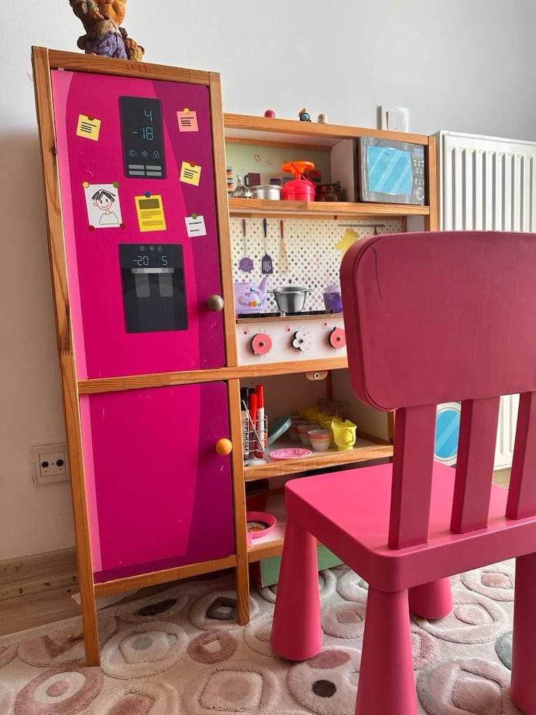 Ahşap Oyuncak Mutfak + Aksesuarları + Pembe IKEA Çocuk Sandalyesi - 2