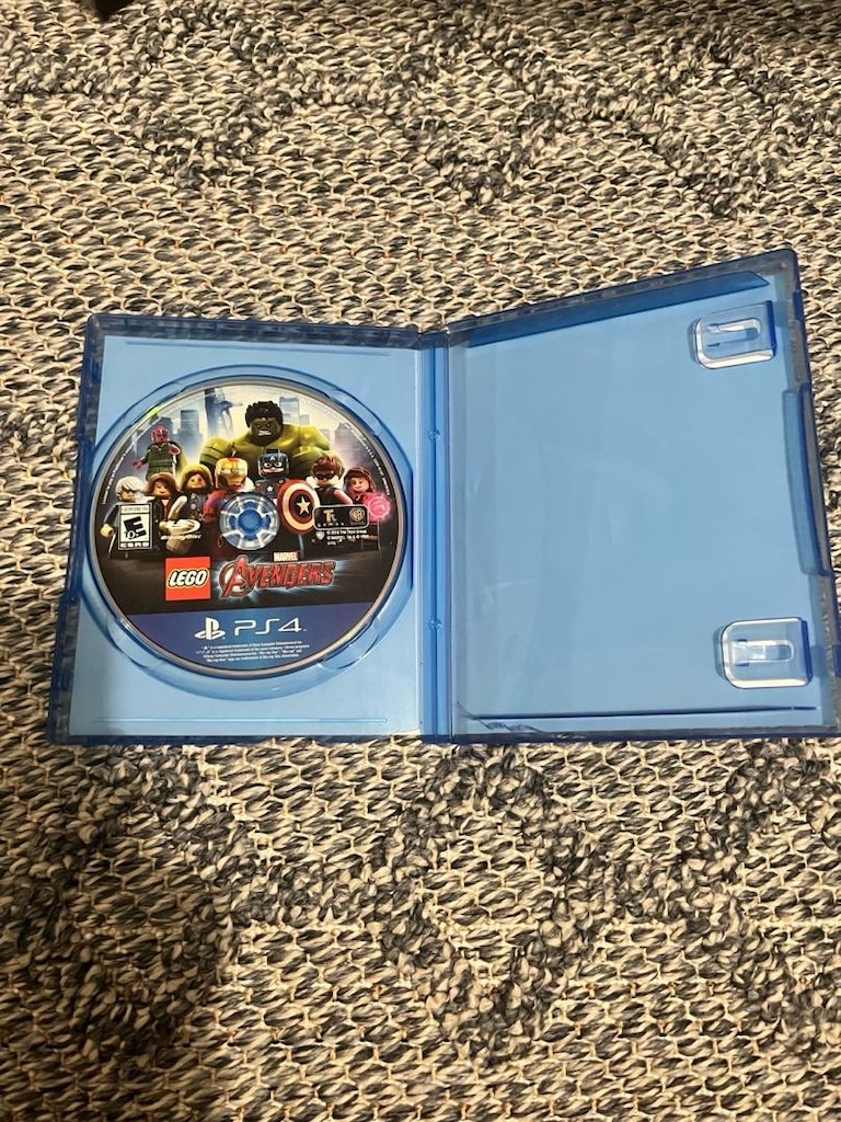 LEGO Marvel Avengers PS4 - 4