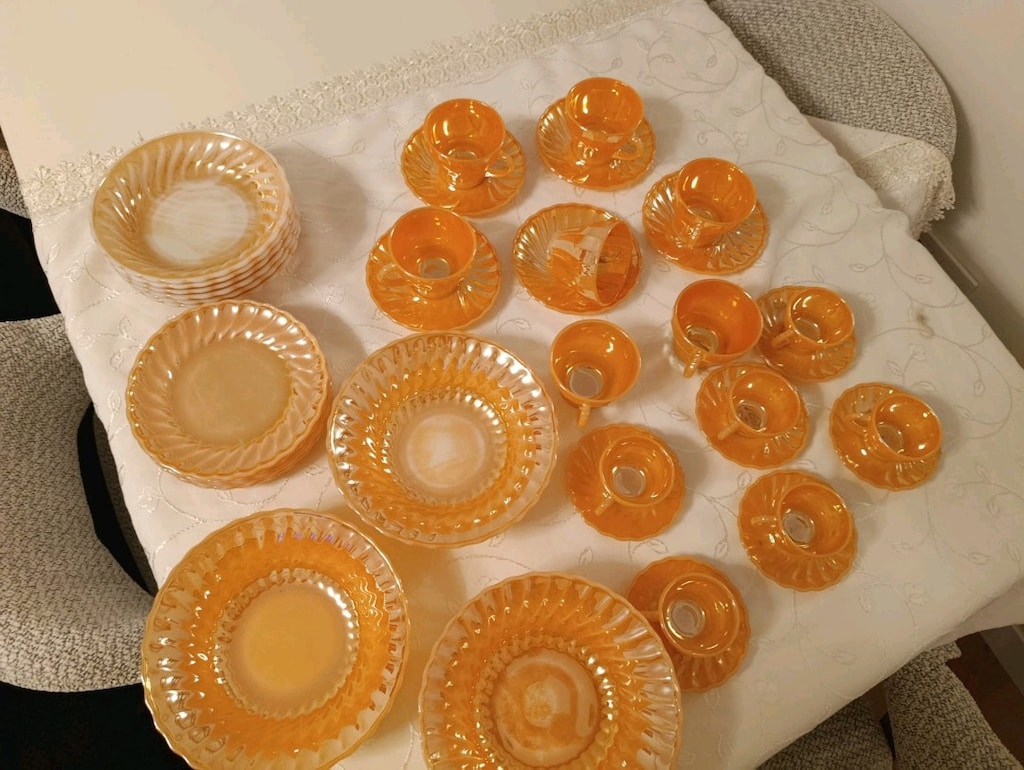 Sarı Antika Fincan Tabak Takımı - 2