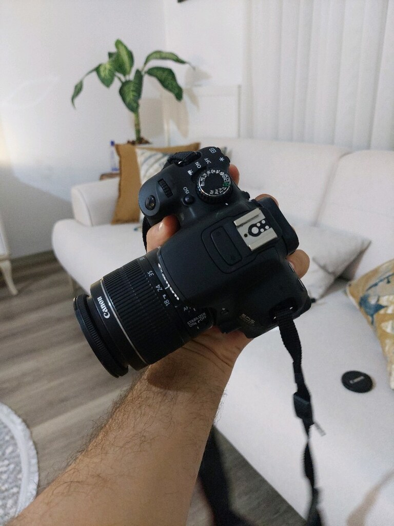 Canon EOS 650D Fotoğraf Makinesi- Çok temiz, Az Kullanılmış - 4