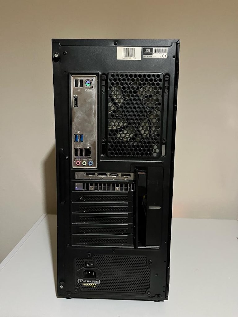 ihtiyaç fazlası temiz kullanılmış oyun bilgisayarı - 8