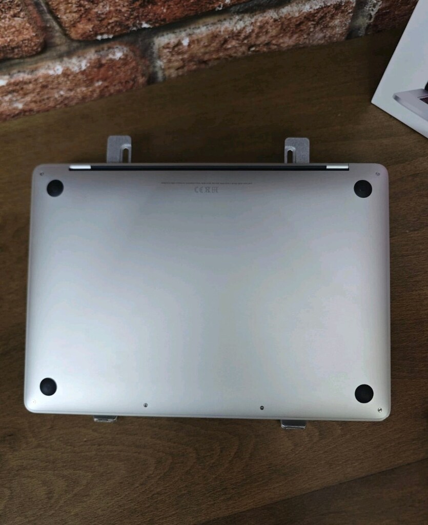 MACBOOK PRO M2 8.CB.RAM 512CBSSD TERTEMİZ KUTU İÇİ - 4