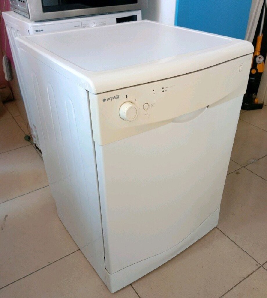 Arçelik 3 Programlı Bulaşık Makinesi temiz sağlam - 7