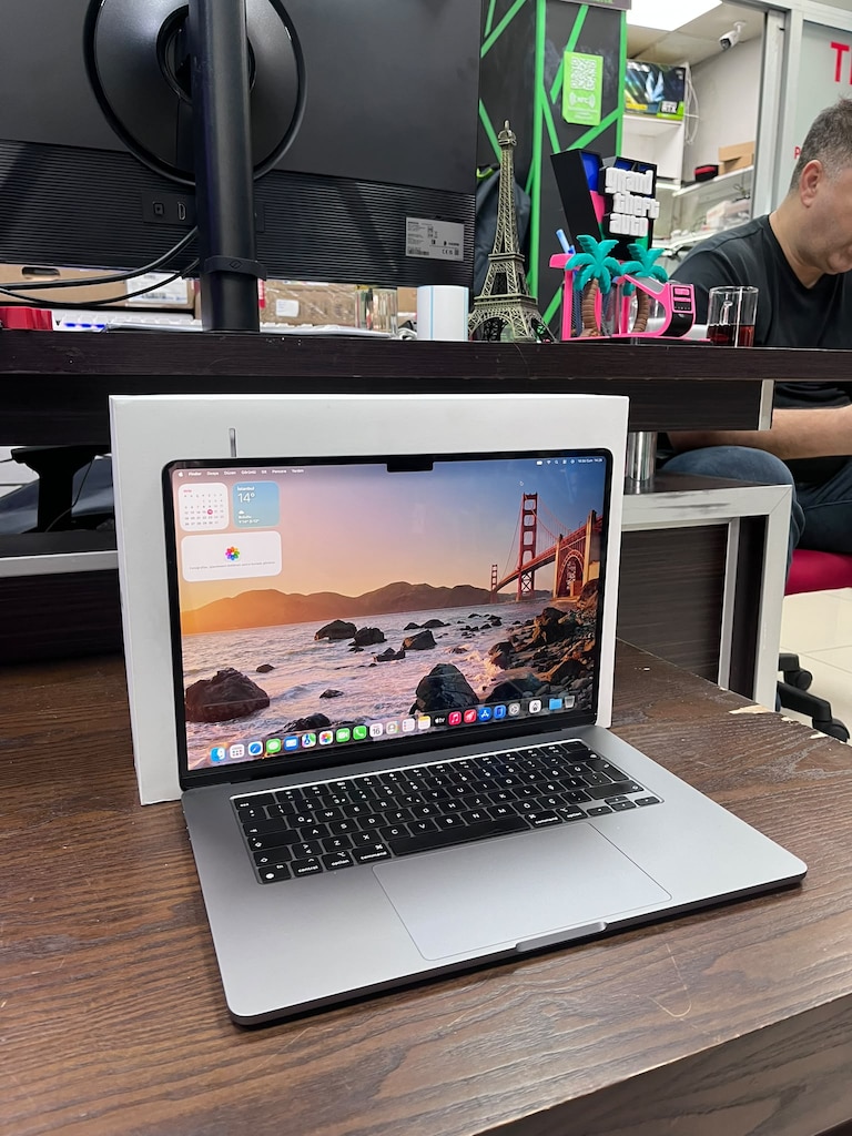 MACBOOK AİR M2 15INC 2K 256 GB SSD MAĞAZADAN - 2