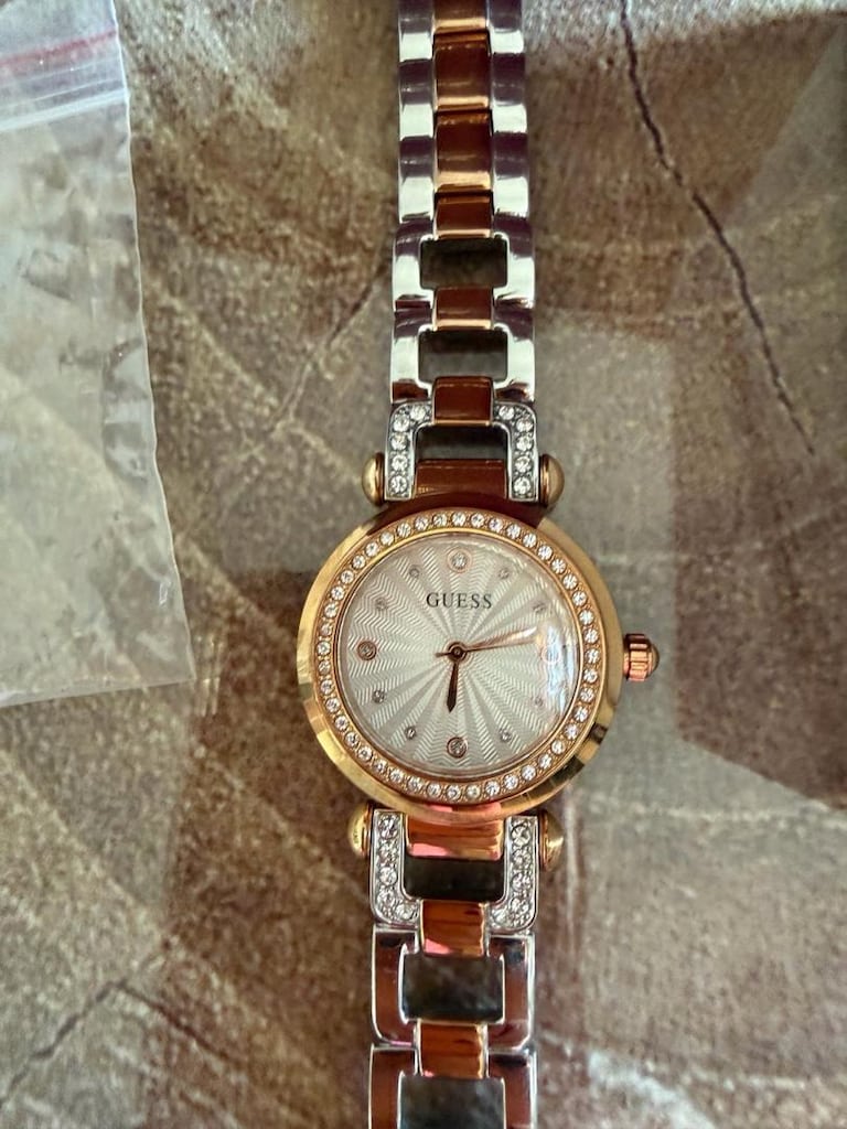 Guess saat - 3