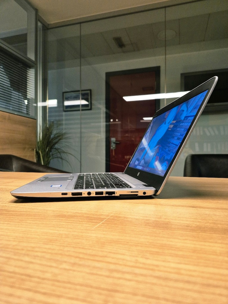 Laptop HP i5 İşlemci 256GB SSD 8GB DDR4 Ram Aydınlatmalı Klavye - 4