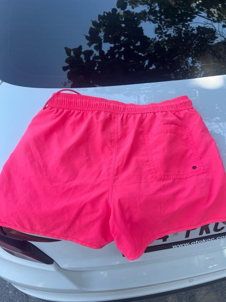 Bershka Deniz Şortu - 3