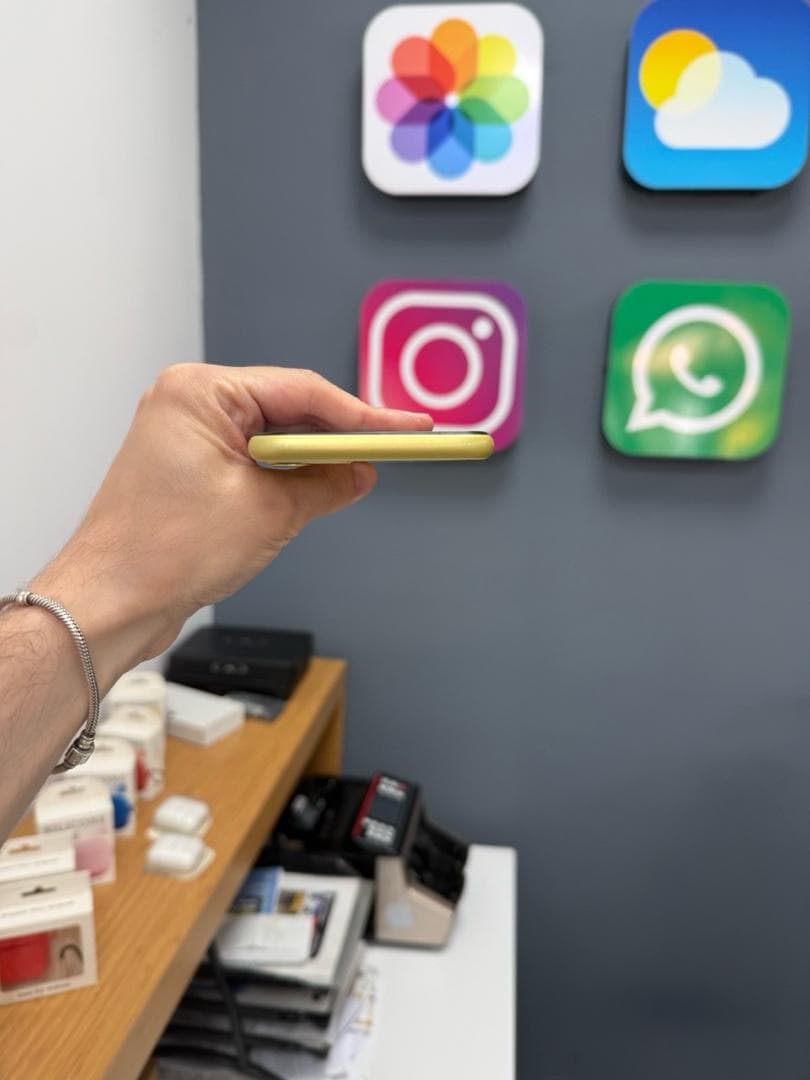 İphone 11 64 Gb Sarı 13 Ay Açık - 4