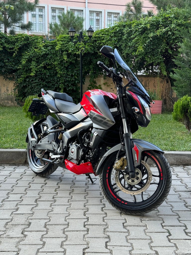 Düşük Km Bajaj NS200 ABS Garaj Motoru - 2