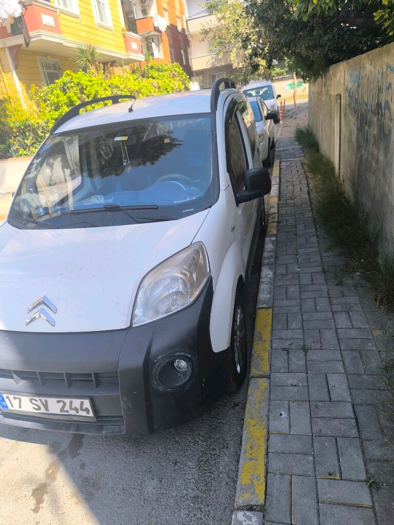 acil aracım temizdir dosta gider herhangi bir masrafı yoktur - 2