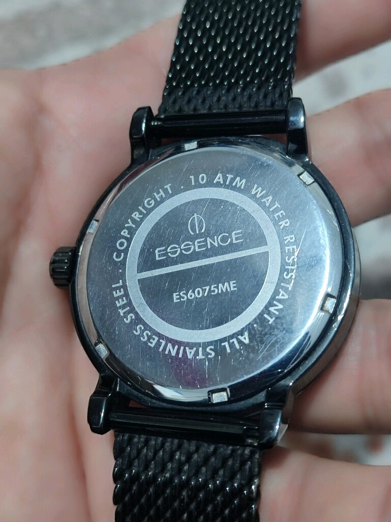 ESSENCE saat small second - 2