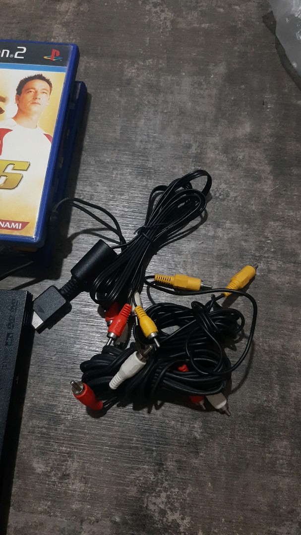 PlayStation 2 - 4