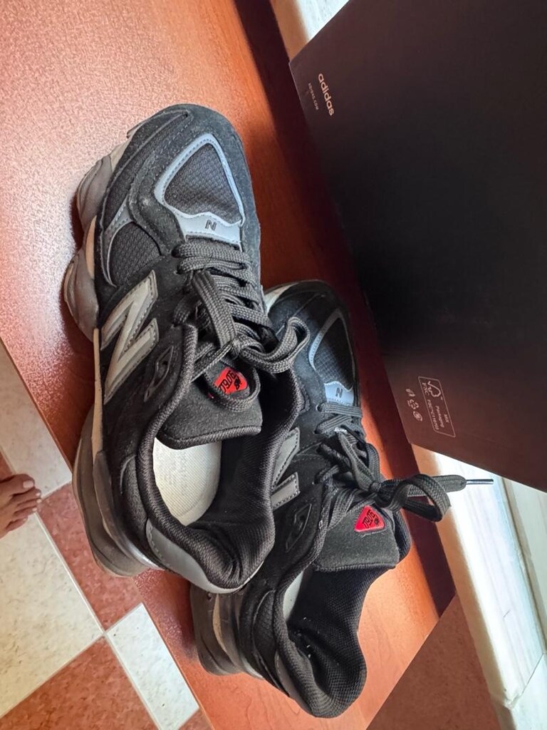 NEW BALANCE 9060 - 2