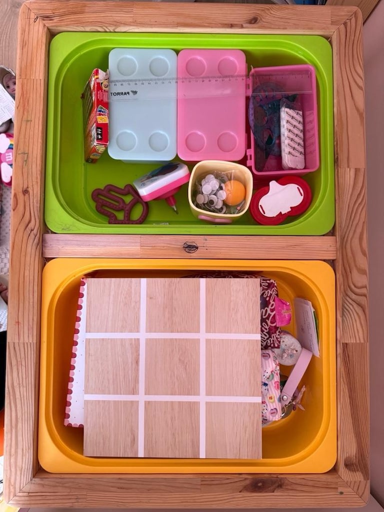çocuk bölmeli ahşap masa ve ikea sandalye - 5