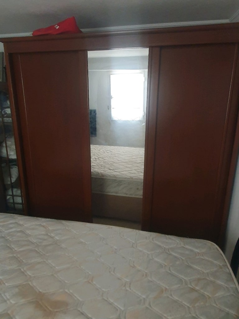 YATAK ODASI BAZA YATAK GARDRAP VE VİTRİN - 12