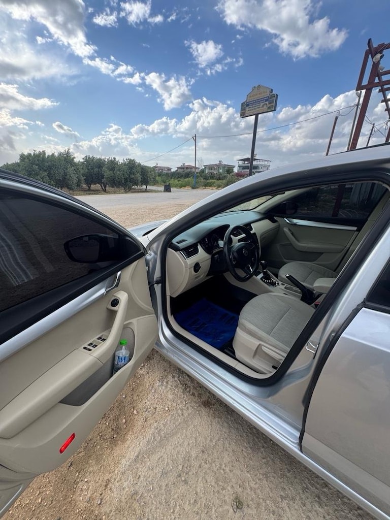 SKODA OCTAVİA CAM TAVANLI - 6