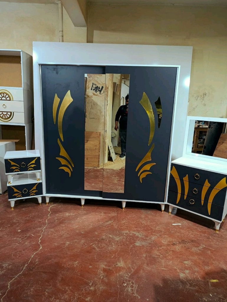 4 Parça Yatak Odası Takımı (Sürgülü dolap+2komodin+şifonyer) - 6