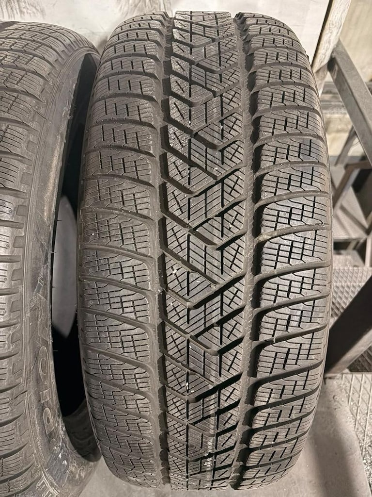 PİRELLİ SCORPİON WİNTER 235/55 R19 - 5