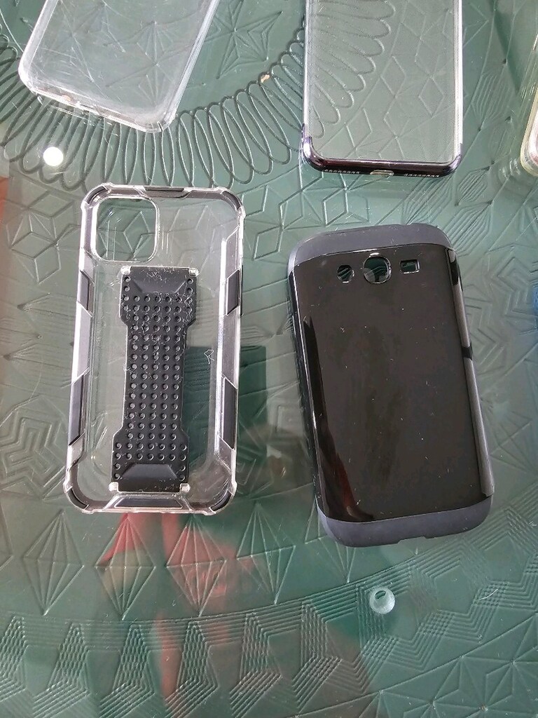 çeşitli telefon kılıfları - 9