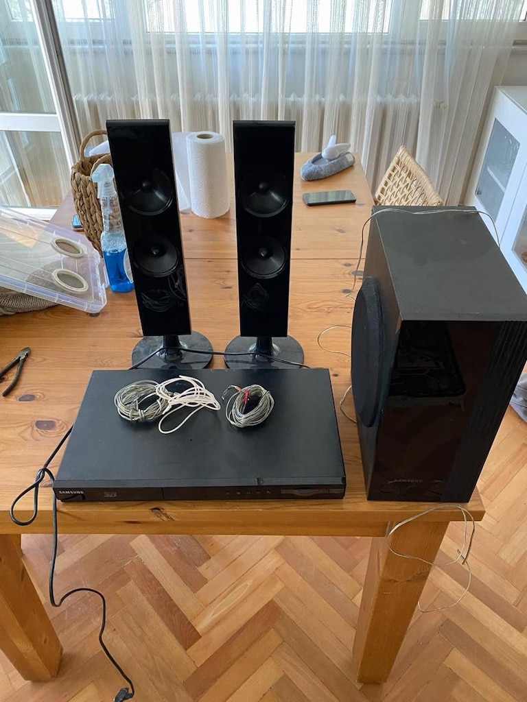 Samsung HT-ES4200 2.1 Blu-ray 3D Ev Sinema Sistemi + Subwoofer - 2