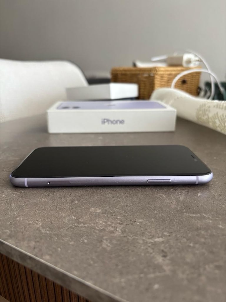 iPhone 11 - 5